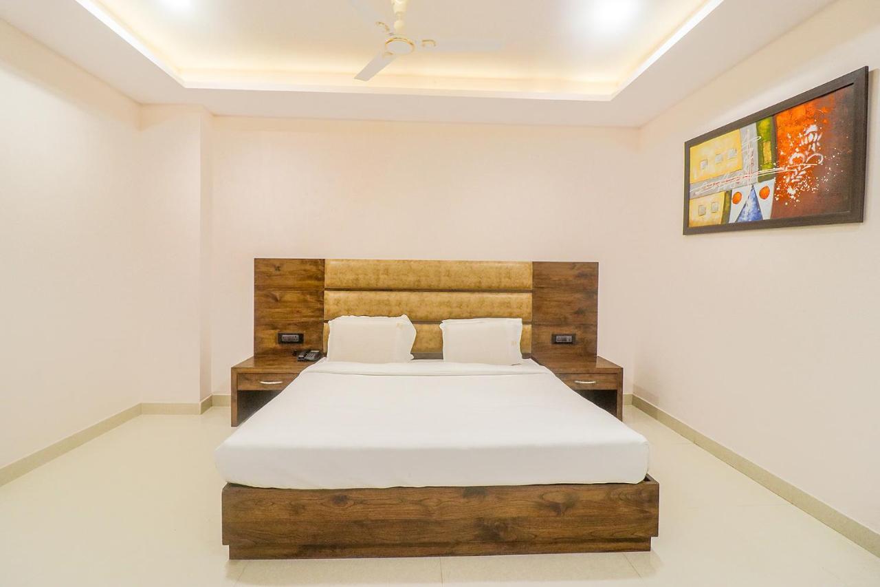 Fabhotel Mid Town Grand Panchkula Dış mekan fotoğraf