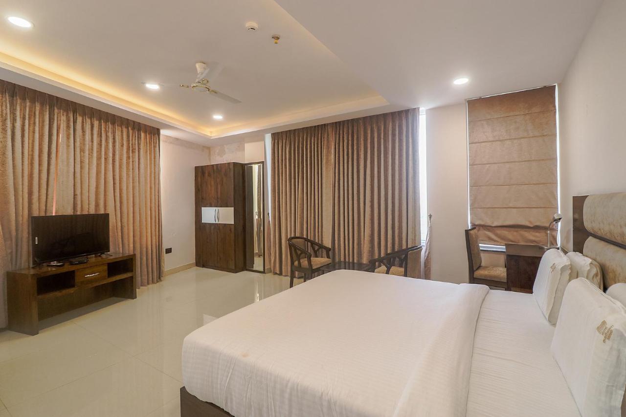 Fabhotel Mid Town Grand Panchkula Dış mekan fotoğraf