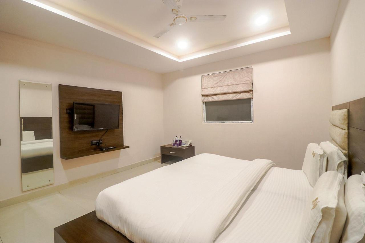 Fabhotel Mid Town Grand Panchkula Dış mekan fotoğraf