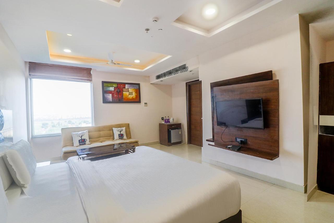 Fabhotel Mid Town Grand Panchkula Dış mekan fotoğraf