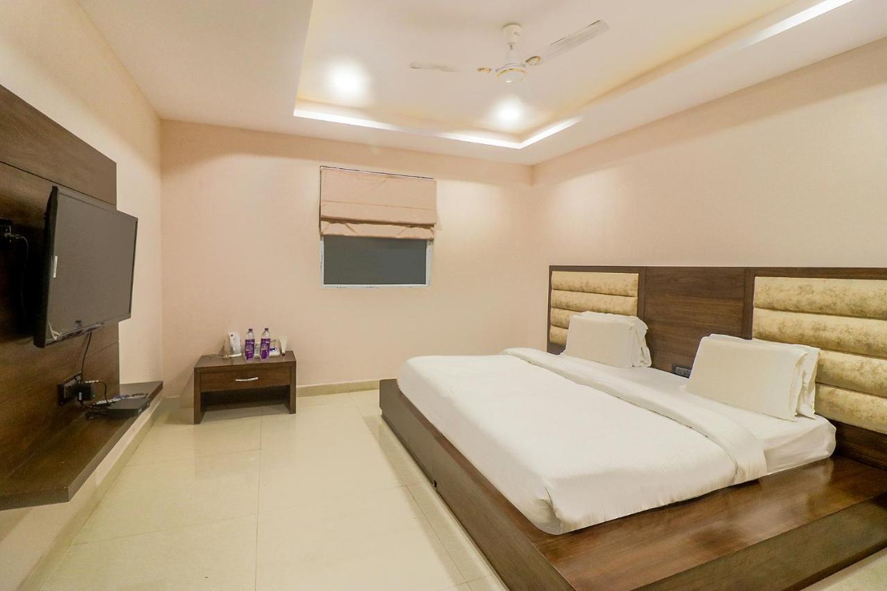 Fabhotel Mid Town Grand Panchkula Dış mekan fotoğraf